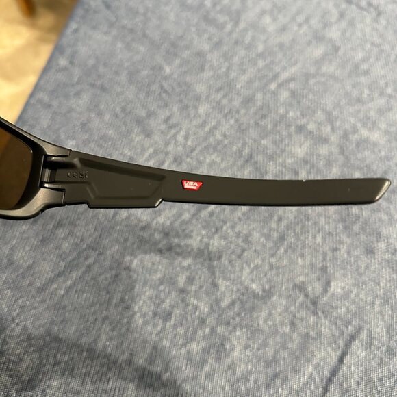 OAKLEY CRANKSHAFT Matte Black Frame Dark Bronze lens Sunglass 9239-03 - Picture 3 of 5